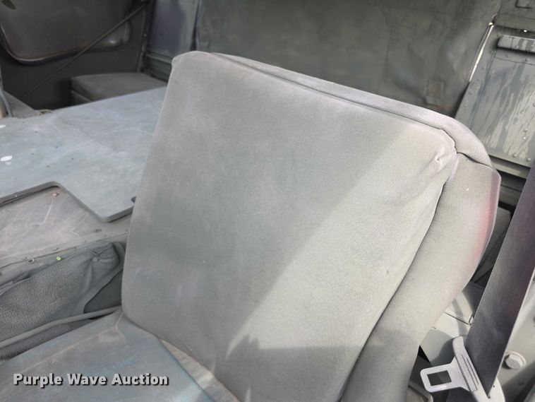 image for item FI1000 1990 AM General M998 Humvee SUV