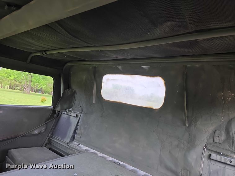 image for item FI1000 1990 AM General M998 Humvee SUV