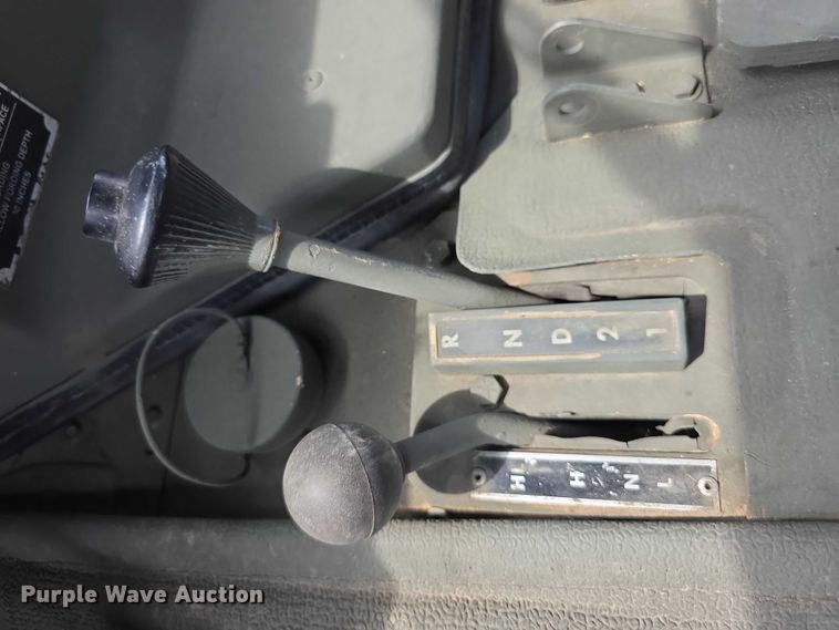 image for item FI1000 1990 AM General M998 Humvee SUV