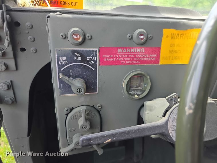 image for item FI1000 1990 AM General M998 Humvee SUV