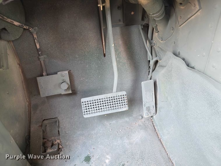 image for item FI1000 1990 AM General M998 Humvee SUV