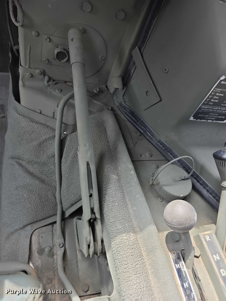 image for item FI1000 1990 AM General M998 Humvee SUV