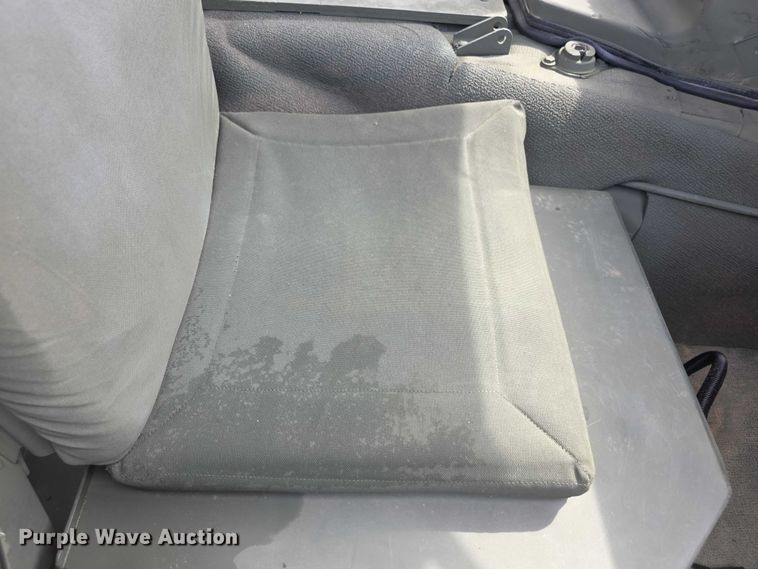 image for item FI1000 1990 AM General M998 Humvee SUV