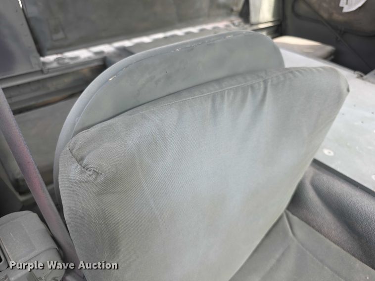 image for item FI1000 1990 AM General M998 Humvee SUV