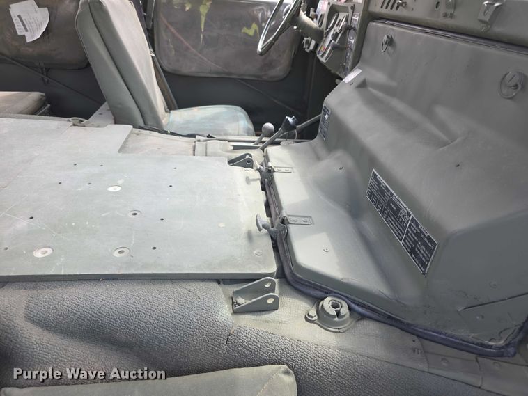 image for item FI1000 1990 AM General M998 Humvee SUV