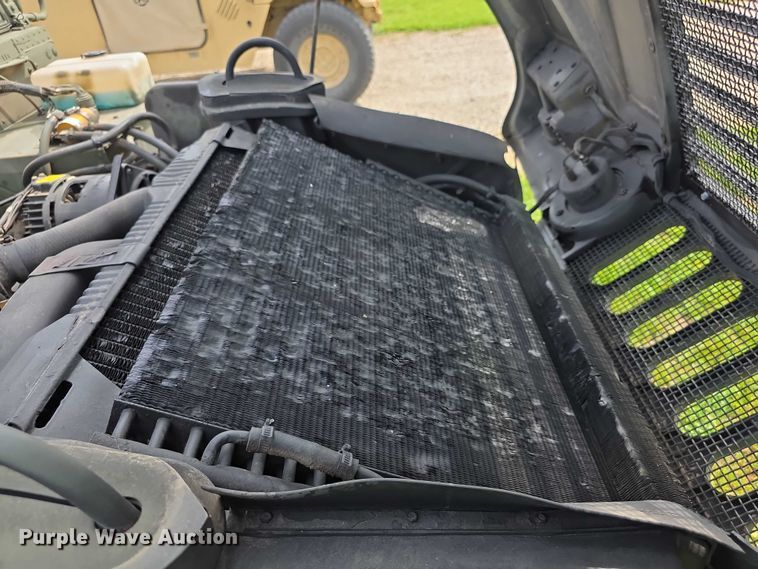 image for item FI1000 1990 AM General M998 Humvee SUV