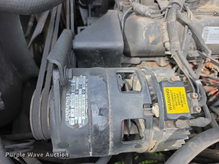 image for item FI1000 1990 AM General M998 Humvee SUV