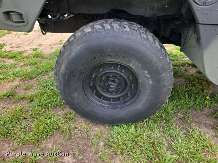 image for item FI1000 1990 AM General M998 Humvee SUV