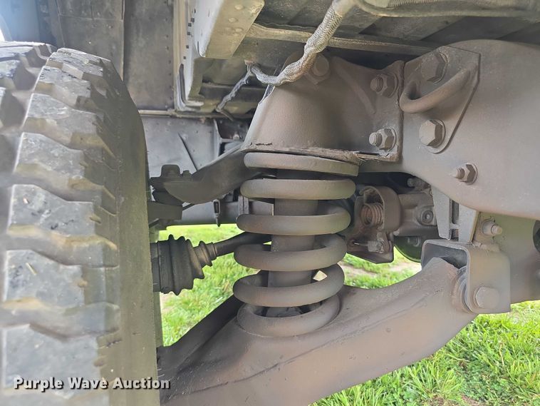 image for item FI1000 1990 AM General M998 Humvee SUV