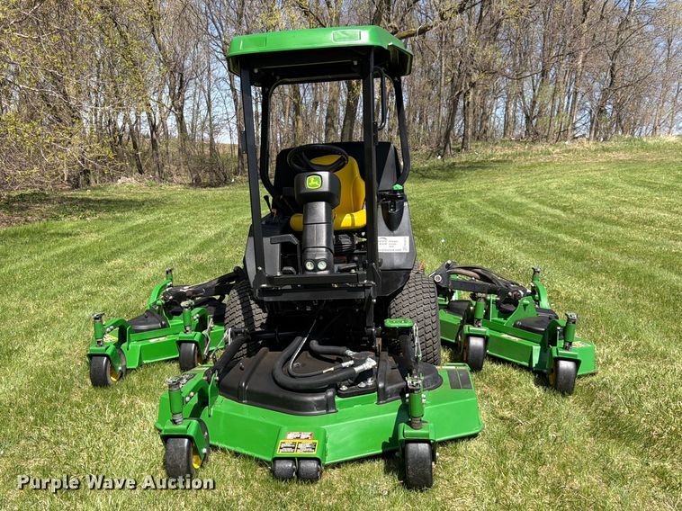 image for item FK0079 2019 John Deere 1600 WAM TD lawn mower