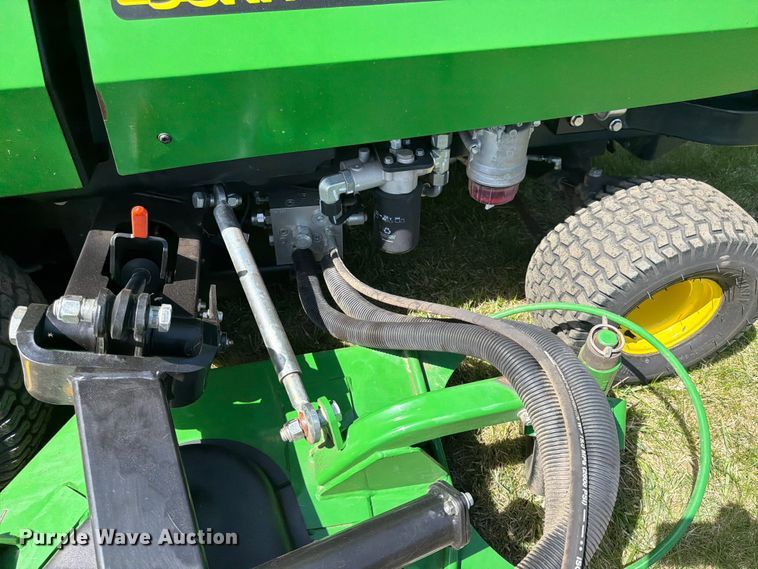 image for item FK0079 2019 John Deere 1600 WAM TD lawn mower