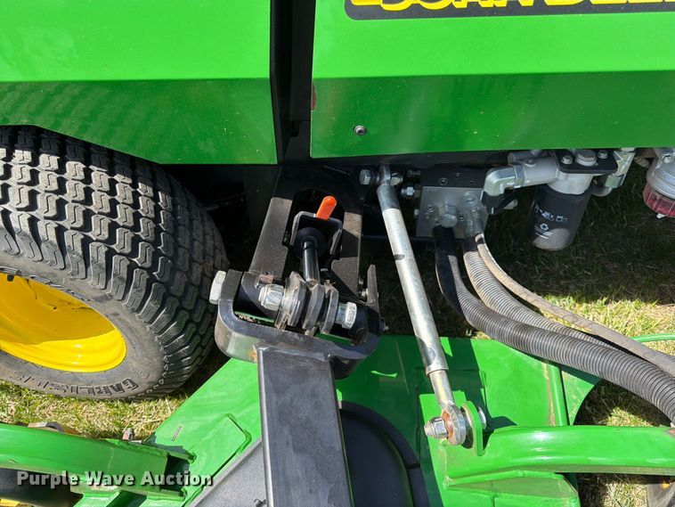 image for item FK0079 2019 John Deere 1600 WAM TD lawn mower