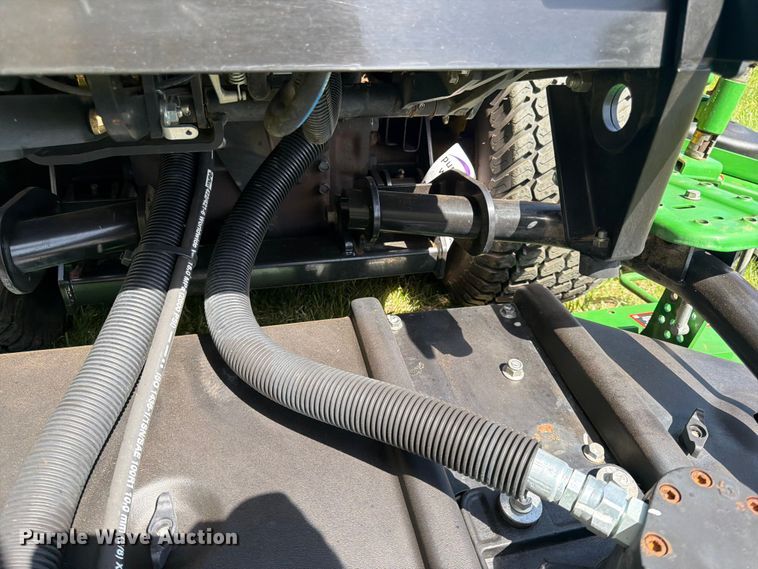 image for item FK0079 2019 John Deere 1600 WAM TD lawn mower