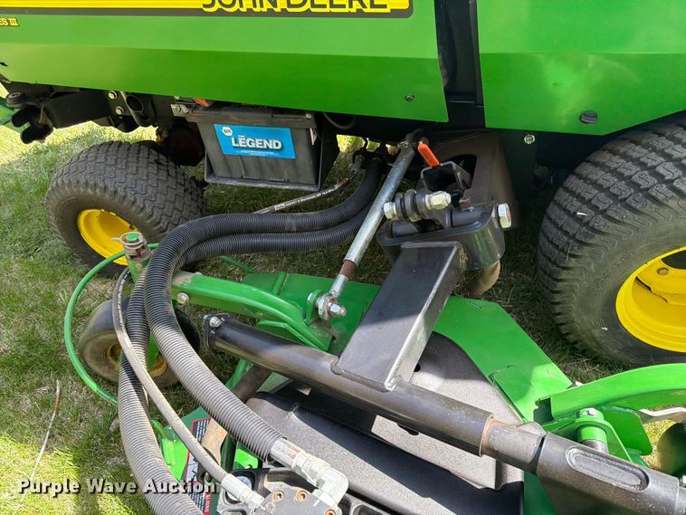 image for item FK0079 2019 John Deere 1600 WAM TD lawn mower