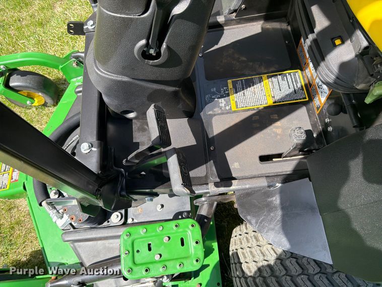 image for item FK0079 2019 John Deere 1600 WAM TD lawn mower