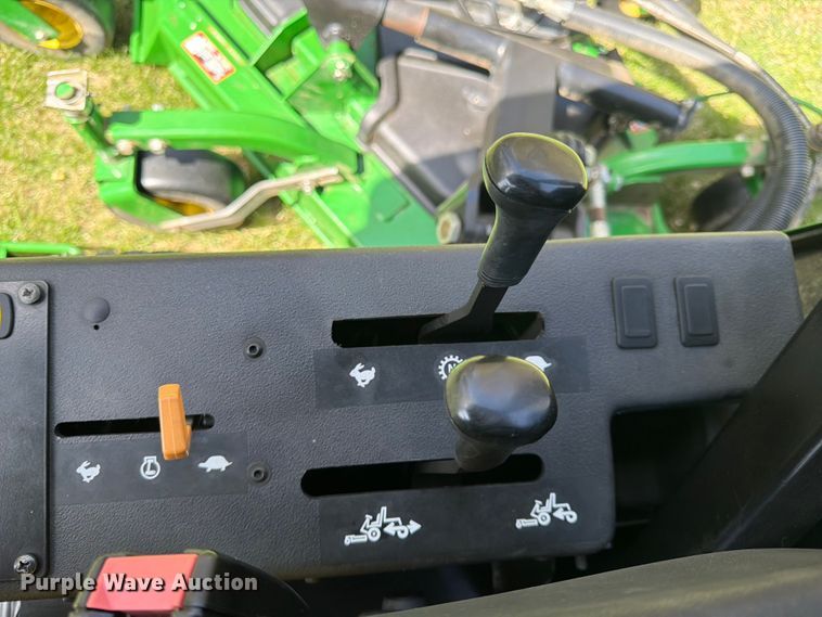 image for item FK0079 2019 John Deere 1600 WAM TD lawn mower