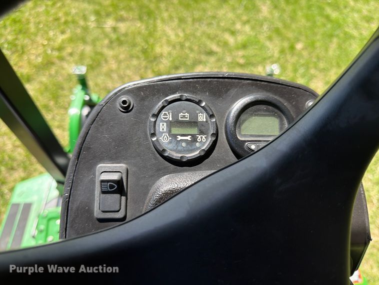 image for item FK0079 2019 John Deere 1600 WAM TD lawn mower