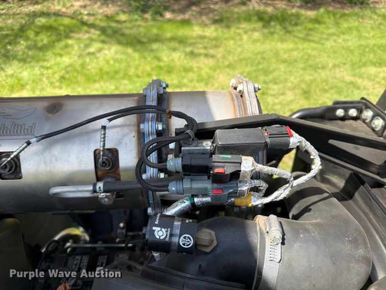 image for item FK0079 2019 John Deere 1600 WAM TD lawn mower