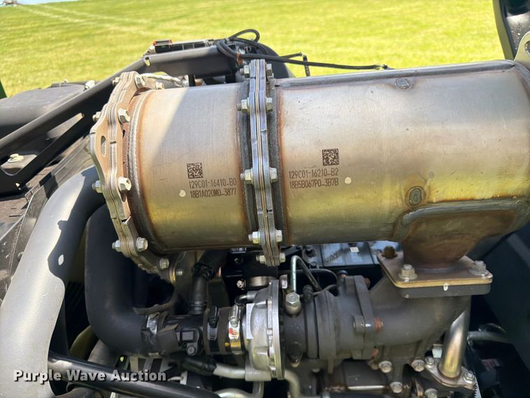 image for item FK0079 2019 John Deere 1600 WAM TD lawn mower