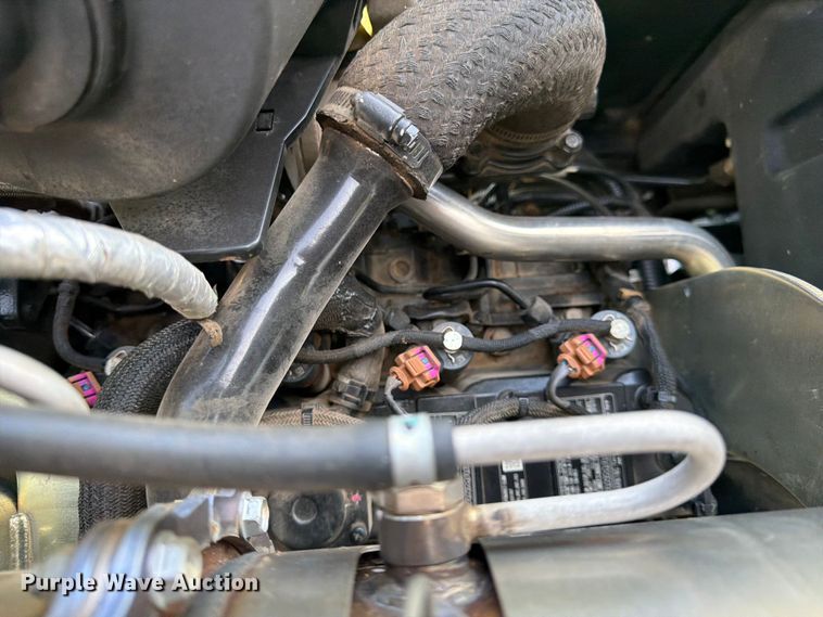 image for item FK0079 2019 John Deere 1600 WAM TD lawn mower