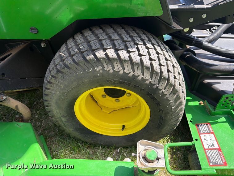 image for item FK0079 2019 John Deere 1600 WAM TD lawn mower