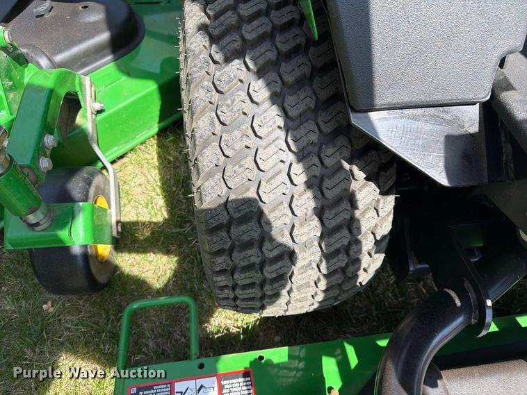 image for item FK0079 2019 John Deere 1600 WAM TD lawn mower