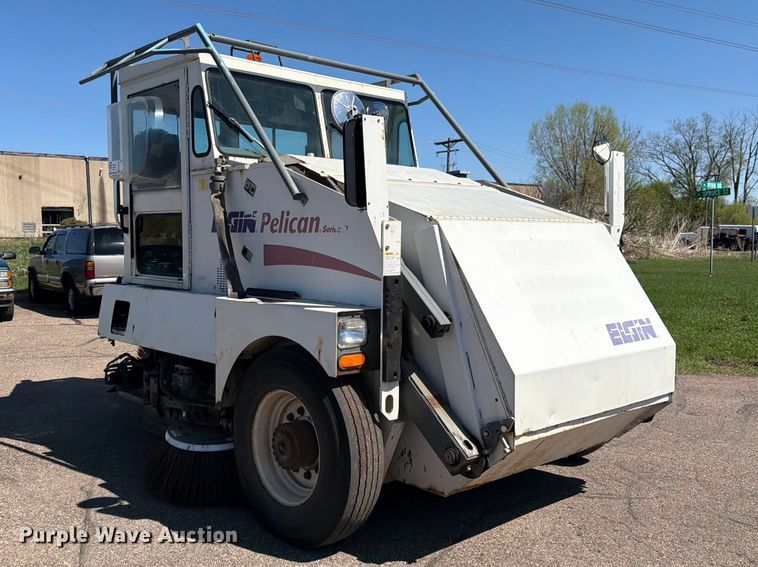 image for item FK0107 2002 Elgin Pelican P Series street sweeper