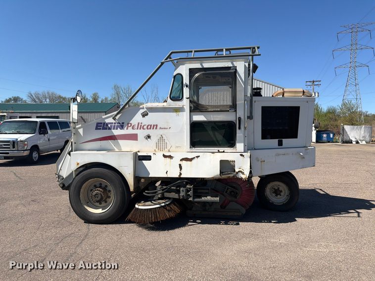 image for item FK0107 2002 Elgin Pelican P Series street sweeper