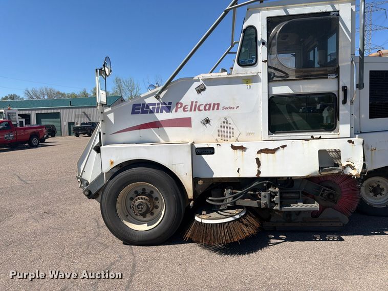 image for item FK0107 2002 Elgin Pelican P Series street sweeper