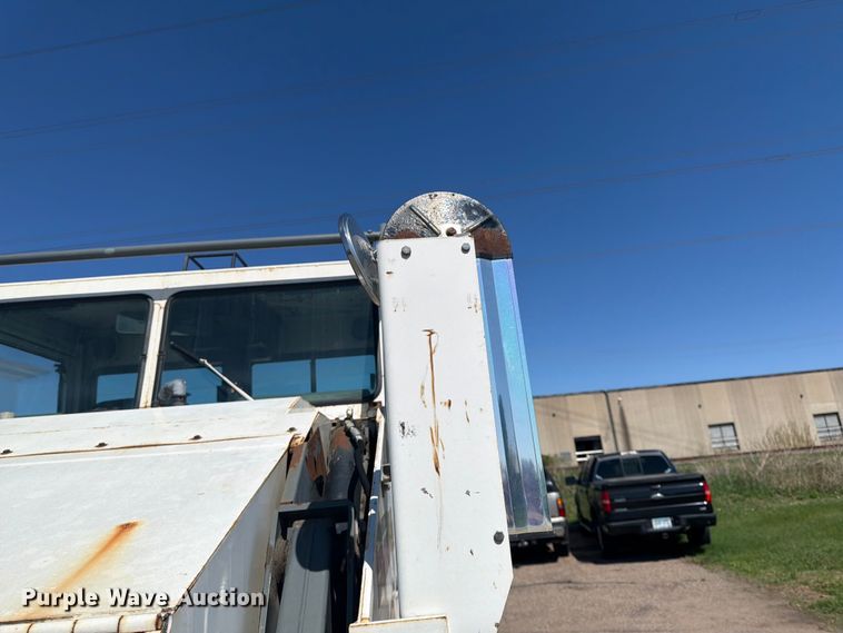 image for item FK0107 2002 Elgin Pelican P Series street sweeper