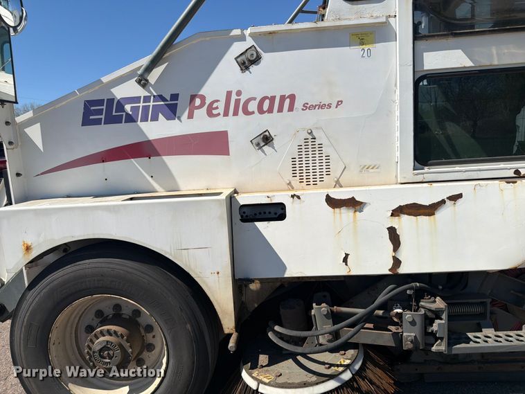 image for item FK0107 2002 Elgin Pelican P Series street sweeper