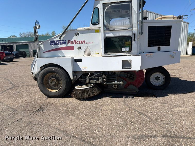 image for item FK0108 2001 Elgin Pelican Series P street sweeper