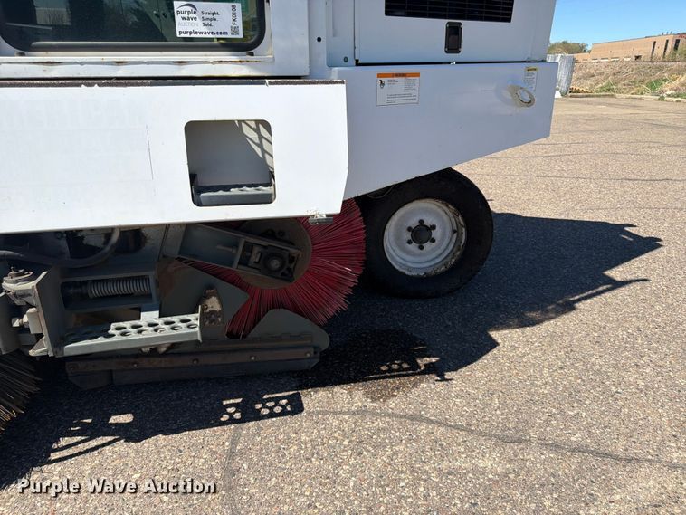 image for item FK0108 2001 Elgin Pelican Series P street sweeper