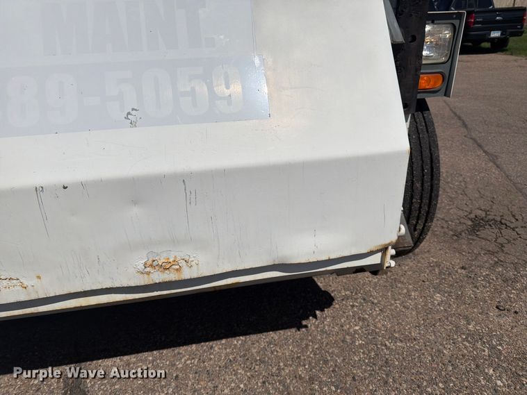 image for item FK0108 2001 Elgin Pelican Series P street sweeper