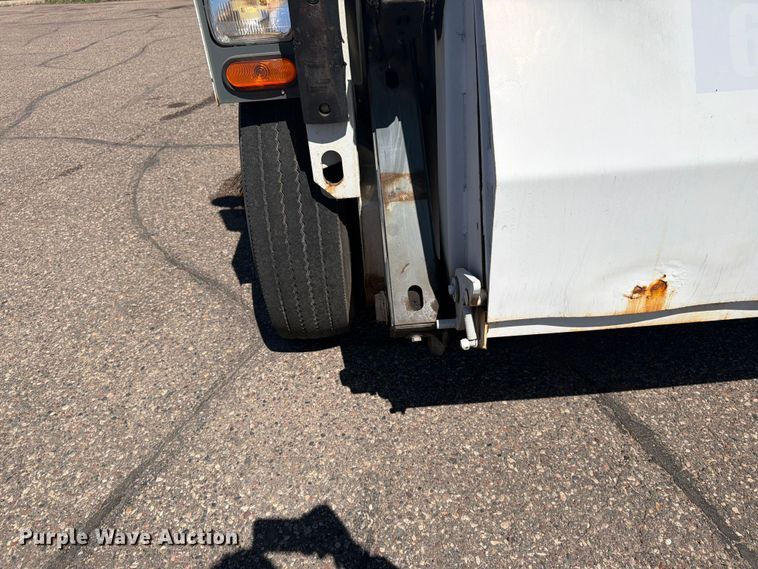 image for item FK0108 2001 Elgin Pelican Series P street sweeper