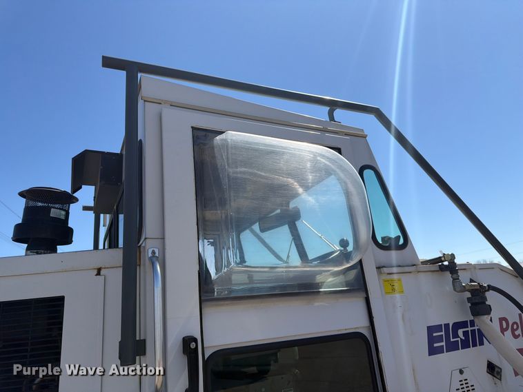 image for item FK0108 2001 Elgin Pelican Series P street sweeper