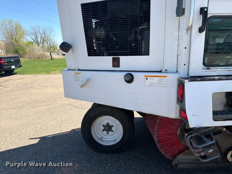 image for item FK0108 2001 Elgin Pelican Series P street sweeper