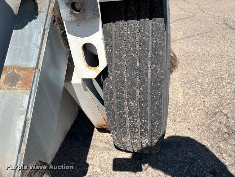 image for item FK0108 2001 Elgin Pelican Series P street sweeper