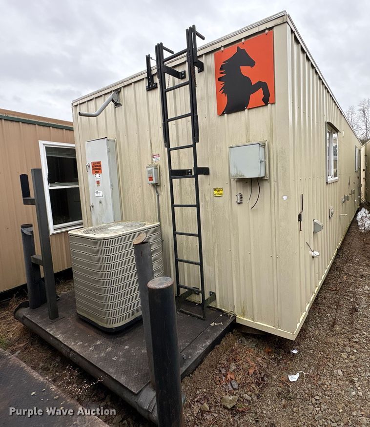 image for item FK1198 Skid mounted living quarters