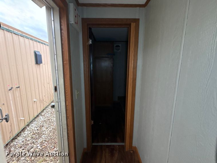 image for item FK1198 Skid mounted living quarters