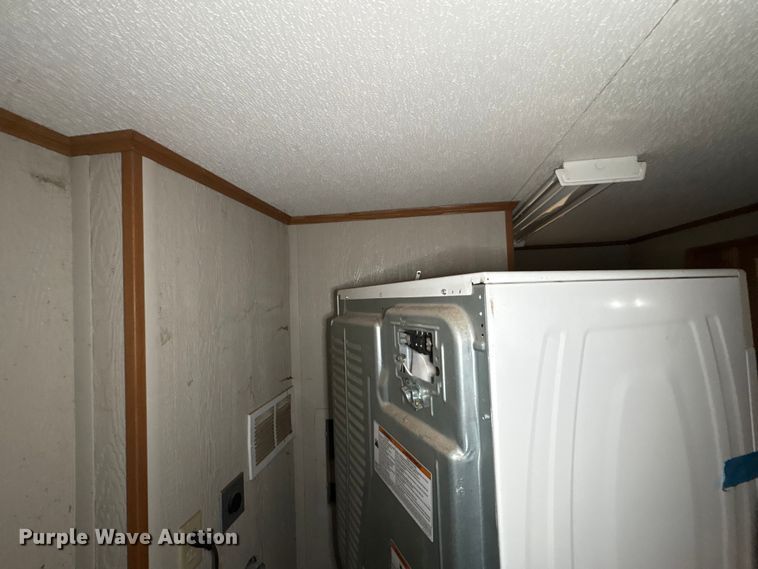 image for item FK1198 Skid mounted living quarters