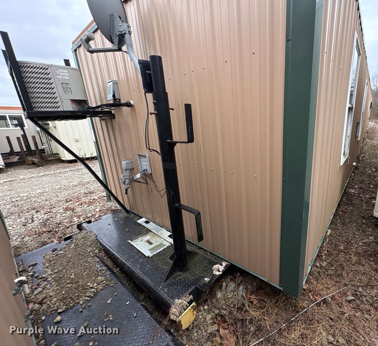 image for item FK1199 Skid mounted living quarters