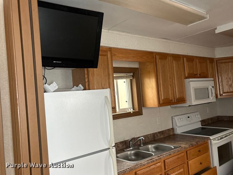 image for item FK1199 Skid mounted living quarters