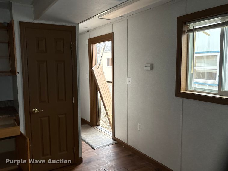 image for item FK1199 Skid mounted living quarters