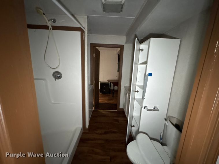 image for item FK1199 Skid mounted living quarters