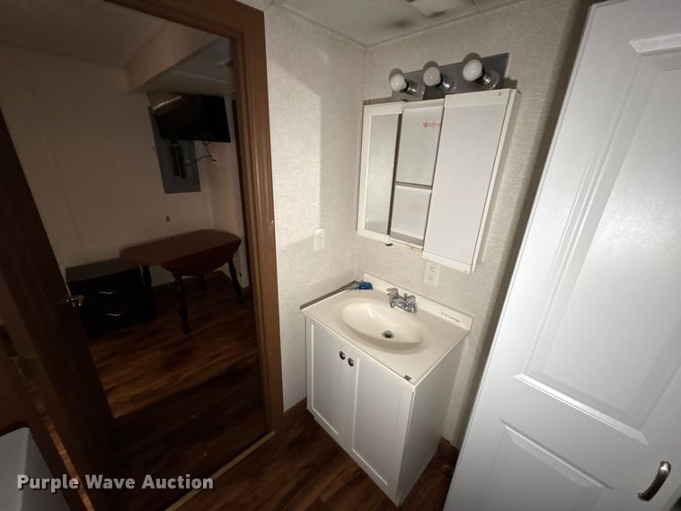 image for item FK1199 Skid mounted living quarters