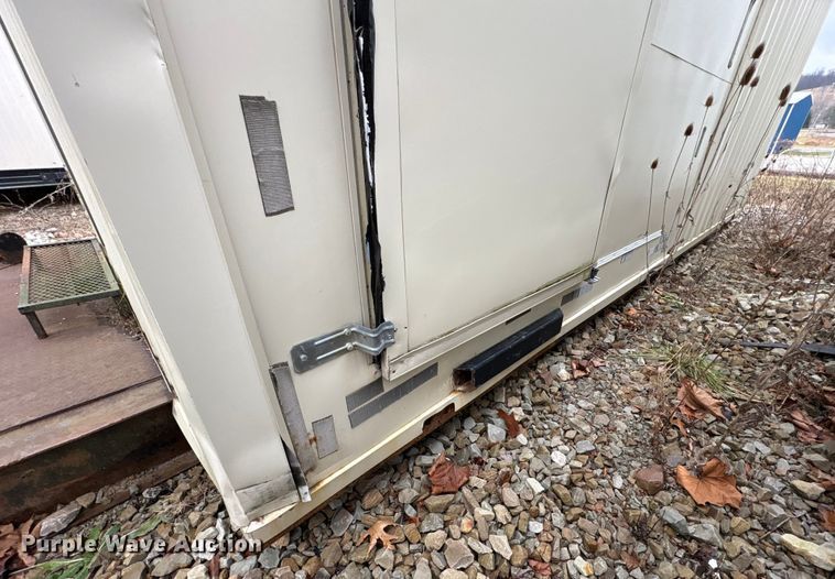 image for item FK1201 Skid mounted living quarters