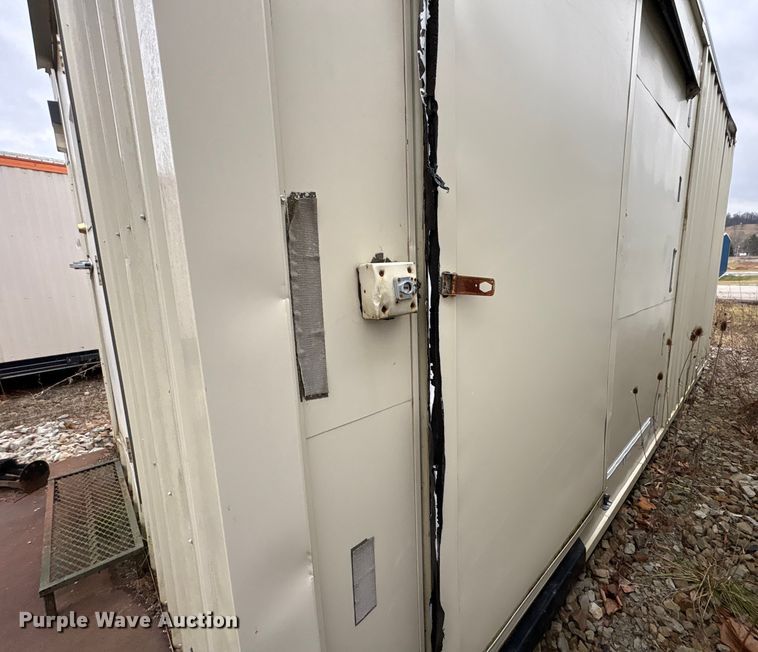 image for item FK1201 Skid mounted living quarters