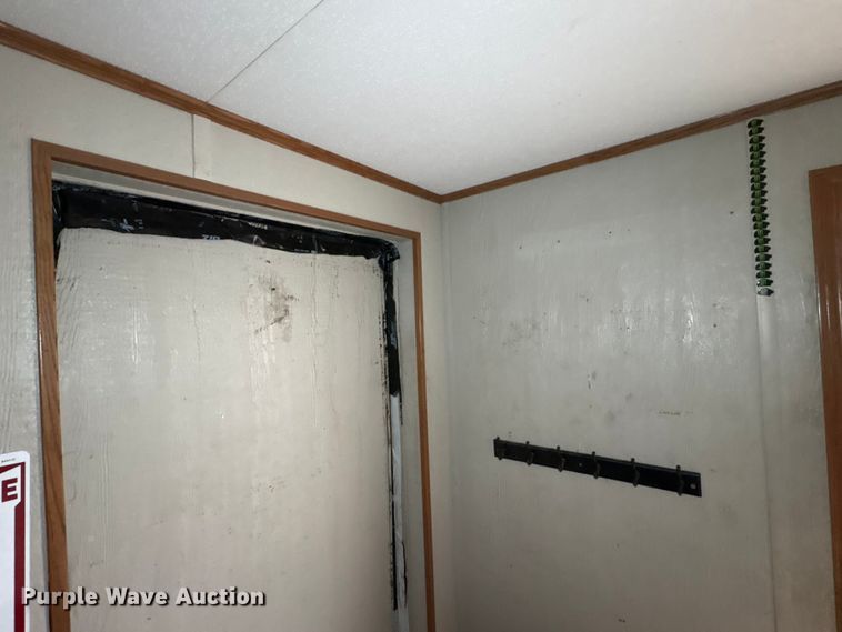 image for item FK1201 Skid mounted living quarters