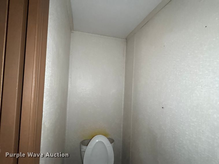 image for item FK1202 Skid mounted living quarters